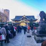 初詣は金色に輝く『上野東照宮』大行列！